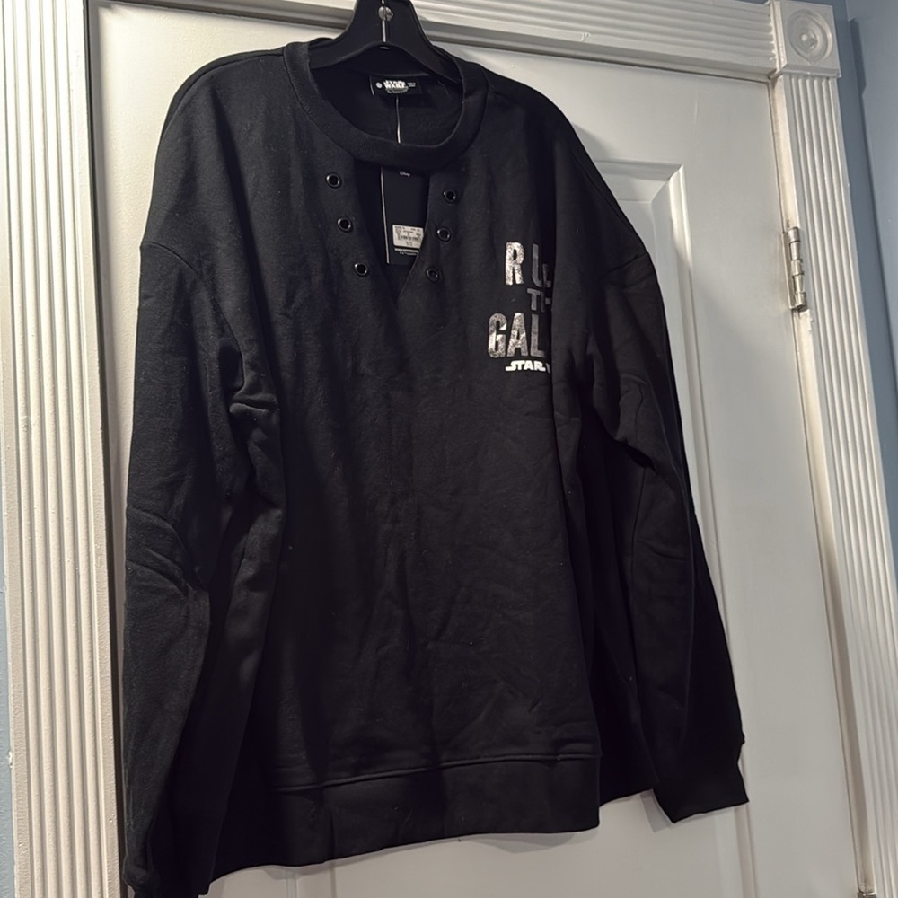 Star Wars Black and Silver Graphic sweatshirt plus size